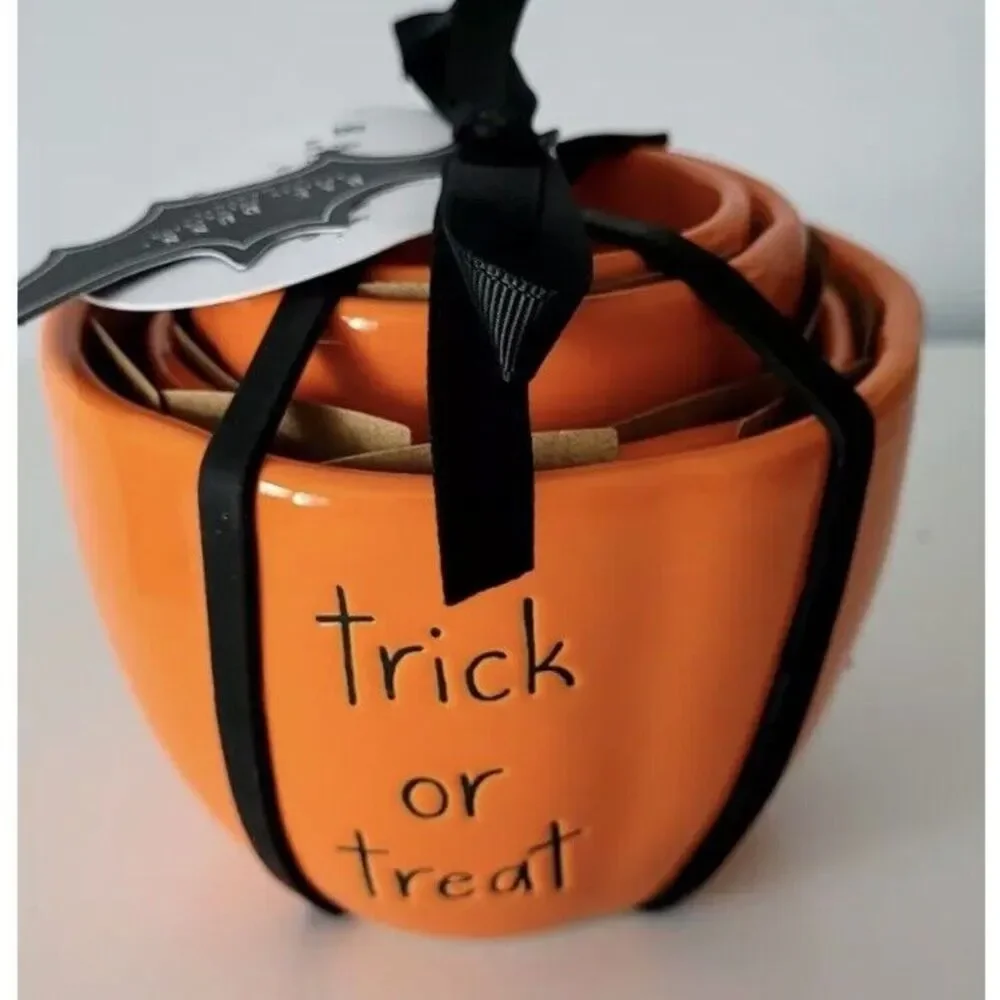 Rae Dunn Halloween Pumpkin Trick Or Treat Nesting Measuring‎ Cups New 2024